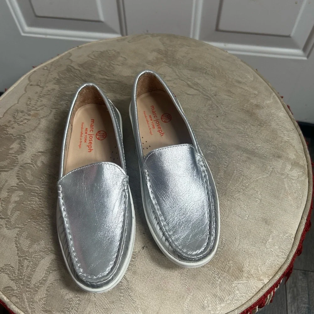 Marc Joseph New York Leather Broadway kids Metallic Silver Slip-On Loafers 2.5